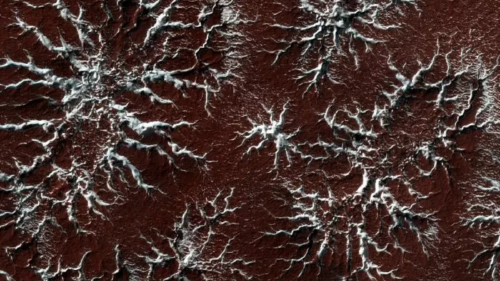 hielo en Marte La sonda marciana capta un país invernal en Marte.