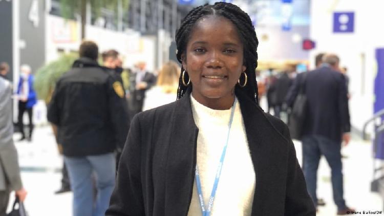 59793727_403 59793727_403