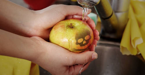 Como usar bicarbonato para limpiar los agrotóxicos de las frutas