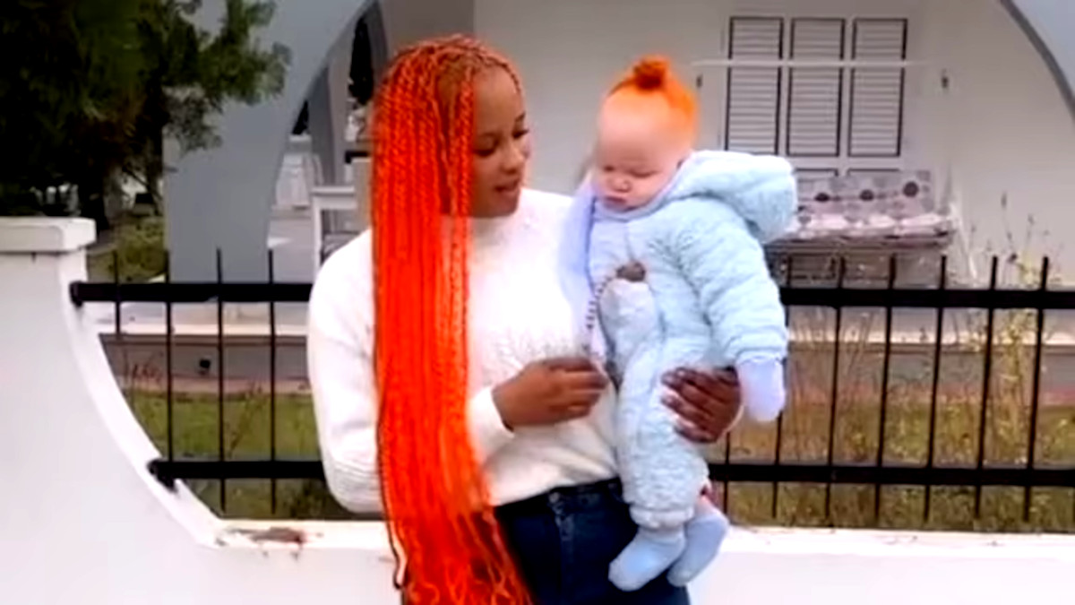 bebé albino pelirrojo3 bebé albino pelirrojo3