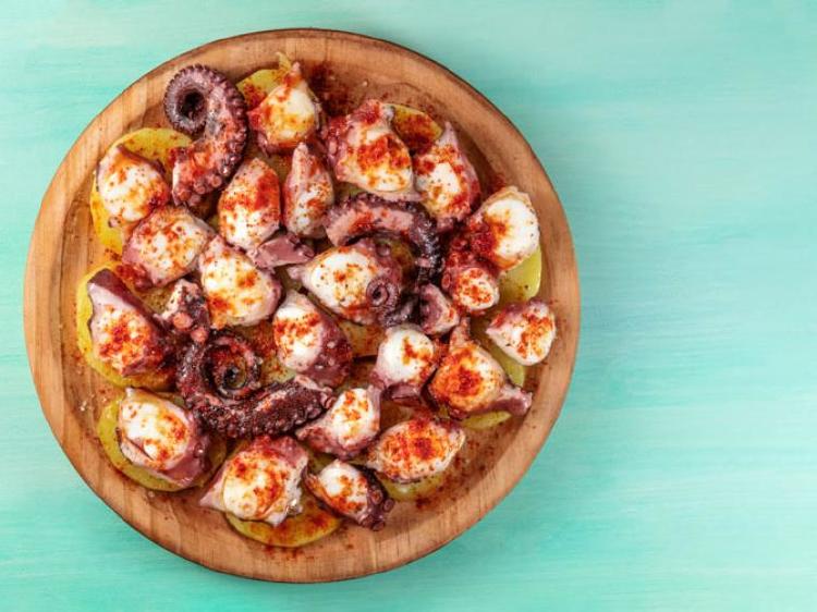 Pulpo_a_la_gallega.jpg