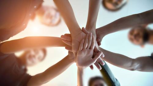 jovenes manos jovenes manos