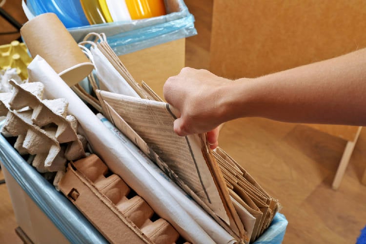 carón desechar cartón