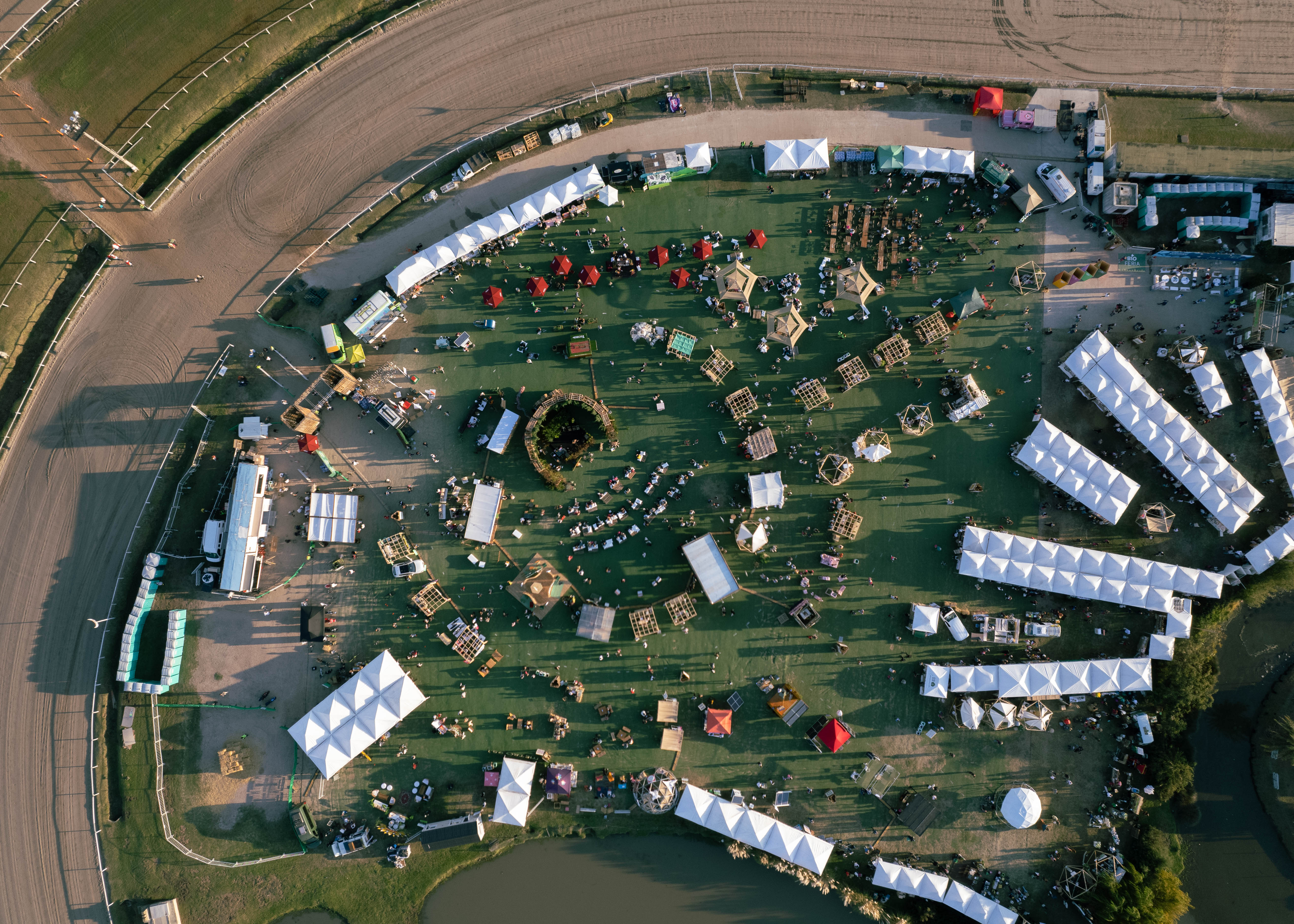 DIA1_DRONE5 (1) DIA1_DRONE5 (1)