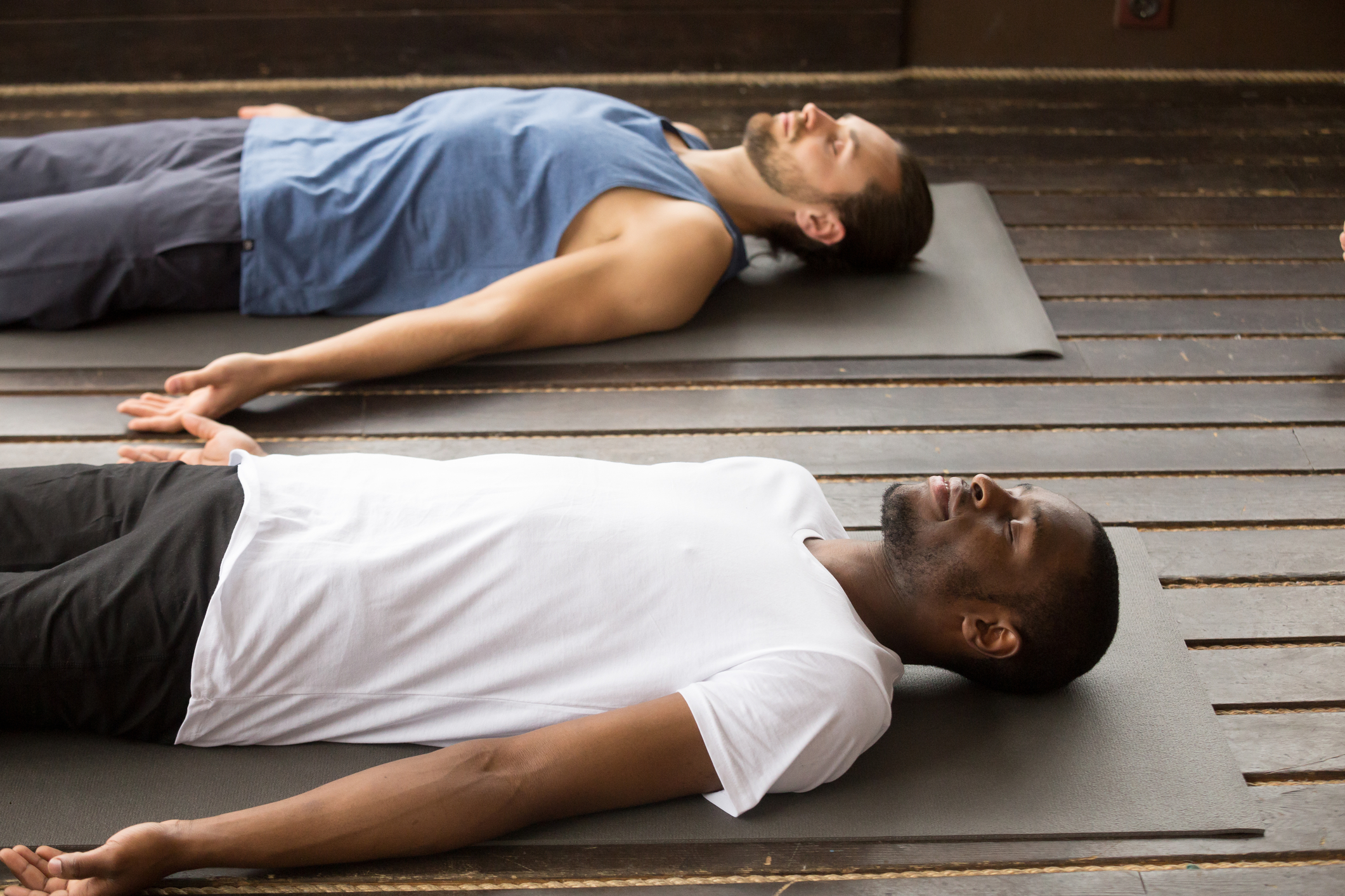 posturas de yoga relajacion