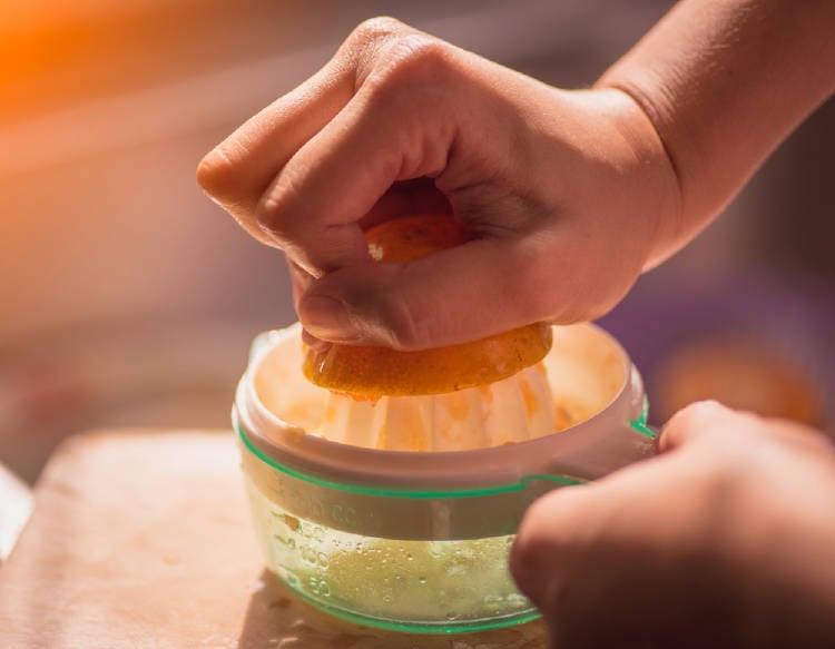 exprimir naranja exprimir naranja