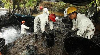 Atentado contra el oleoductor en Perú