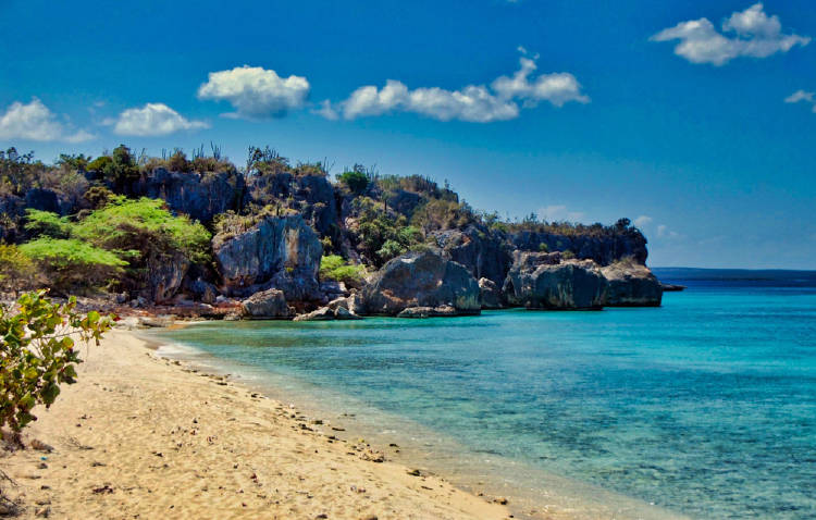 bahia de las aguilas dominicana Playa de Bahía de las Águilas, en Pedernales, República Dominicana