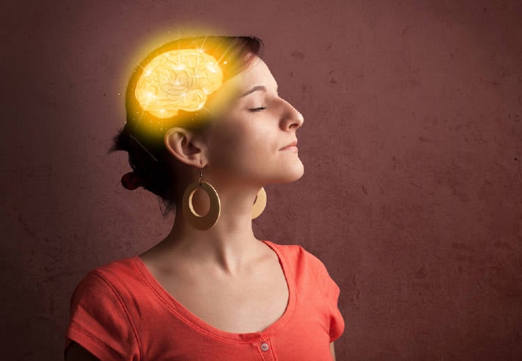 mujer cerebro