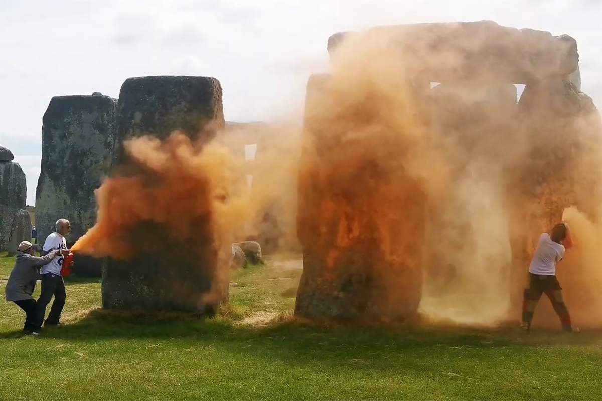 pintura stonehenge