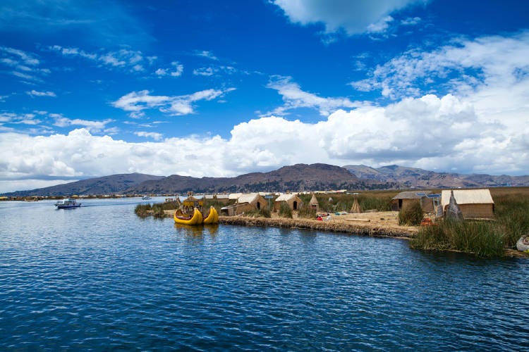 LAGO TITICACA EN PERÚ