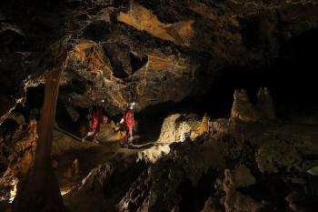 Experimento dentro de cueva
