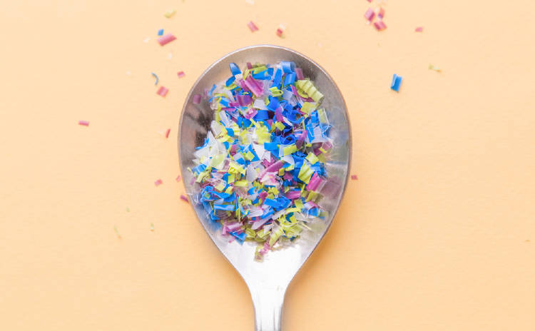 microplasticos Microplasticos en una cuchara
