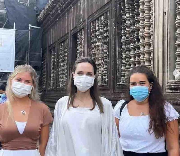 angelina jolie 7 angelina jolie 7