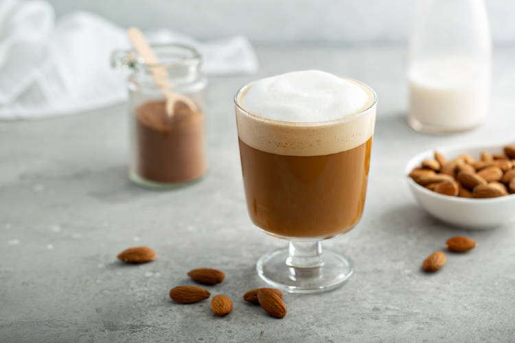 Latte con leche de almendras