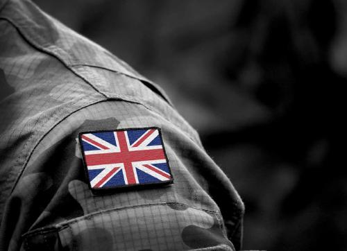 Soldados británicos expulsados por ser homosexuales recuperarán sus medallas