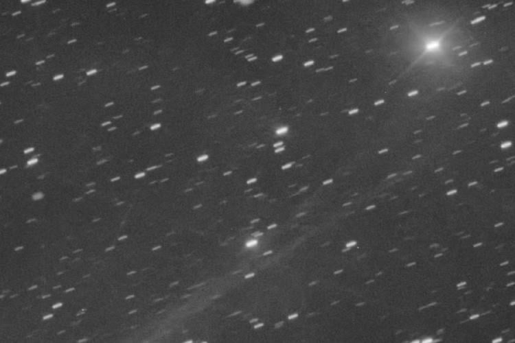 galaxia La actividad criovolcánica detectada en 3I ATLAS sorprendió a los astrónomos, porque mostró procesos internos similares a los de cuerpos transneptunianos (Gianluca Masi via AP)/Infobae