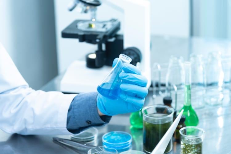 vacuna Pfizer Pfizer reduce la cantidad de vacunas que tenía previsto fabricar
