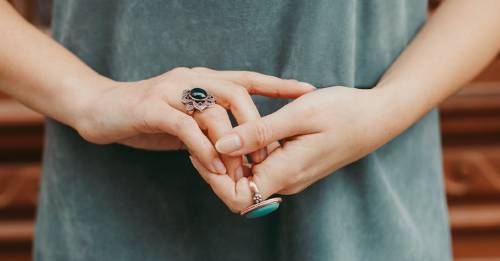 Cómo usar el poder sanador de tus manos para tener una vida más completa Cómo usar el poder sanador de tus manos para tener una vida más completa