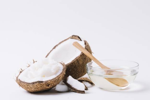 plano-completo-coco-aceite-coco-luz_23-2148337485 plano-completo-coco-aceite-coco-luz_23-2148337485