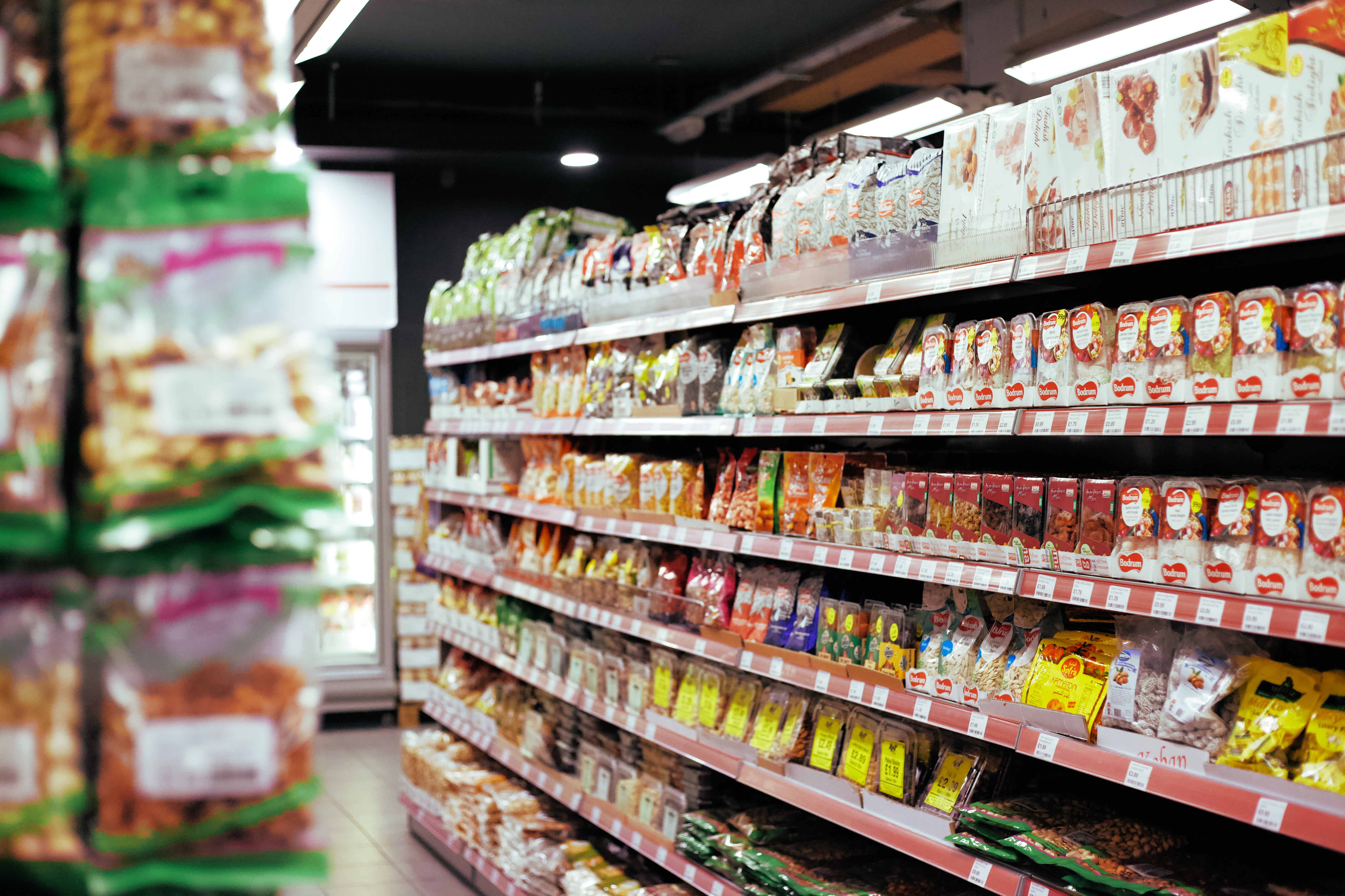 Alimentos ultraprocesados en el supermercado