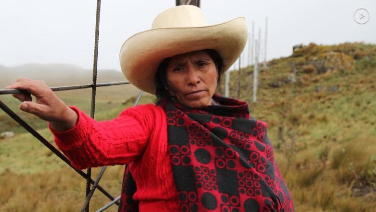 Máxima Acuña Máxima Acuña