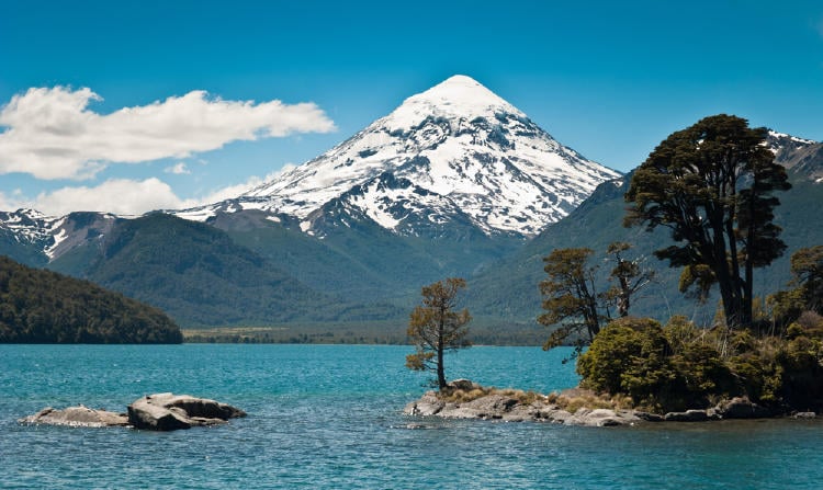 Volcán Lanin, en Argentina.