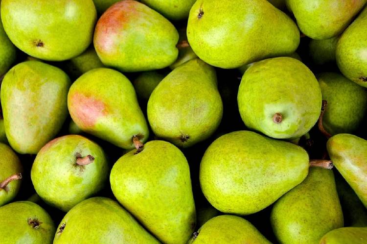 Jugo de pera y plátano para la gastritis