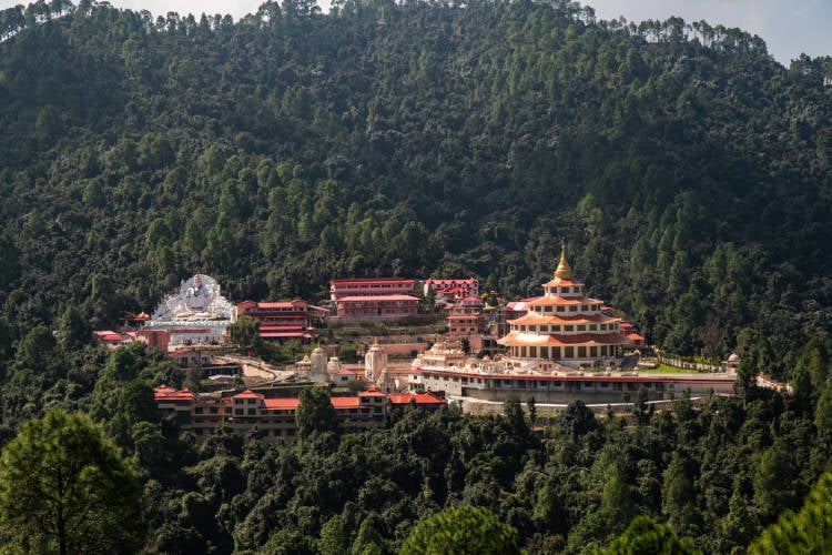 ASHRAM ashram, retiro espiritual en las montañas