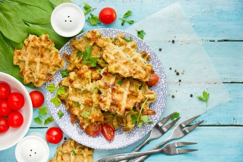 Waffles salados de harina de garbanzos y masa madre