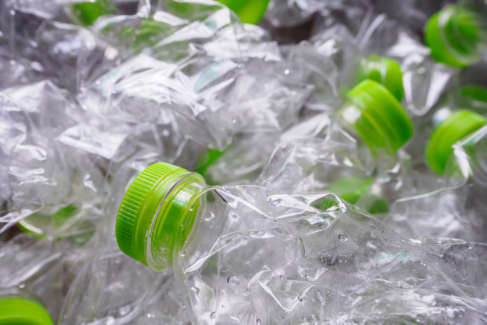 Botellas de plástico listas pare el reciclaje