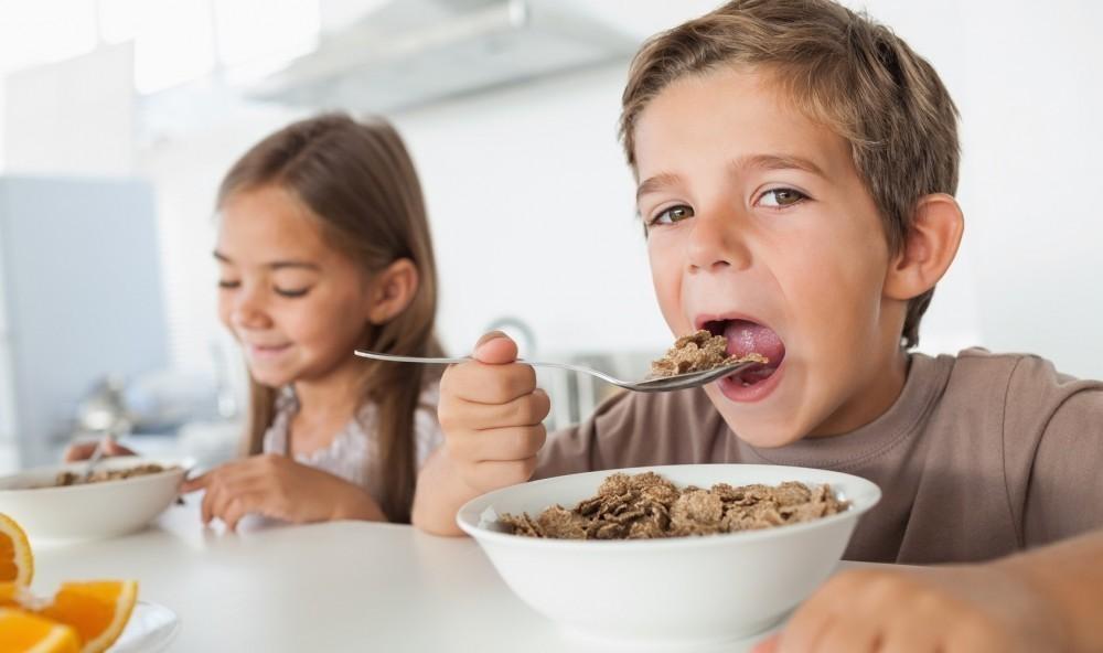 El desayuno es la oportunidad de comenzar cada día con una comida saludable y nutritiva El desayuno es la oportunidad de comenzar cada día con una comida saludable y nutritiva