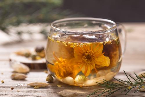 Té de jazmín: ¿Cuáles son los efectos de consumirlo regularmente?