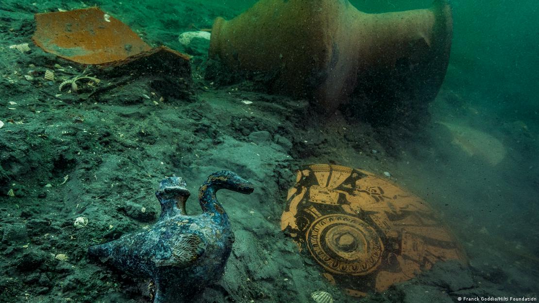 66890506_906 66890506_906