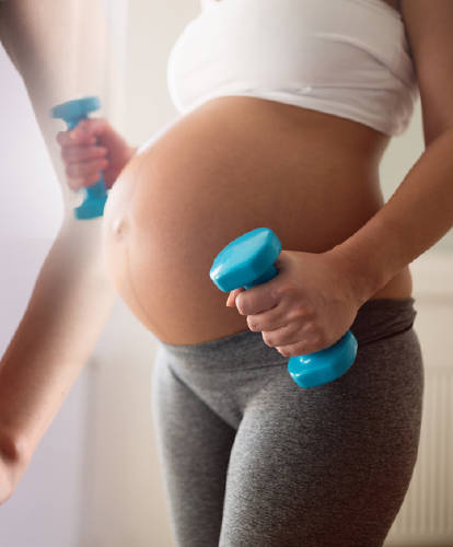 Esta influencer y gurú del fitness te enseña cómo estar en forma durante el embarazo
