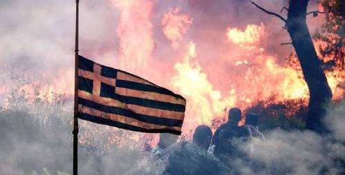 Incendios forestales azotan Grecia