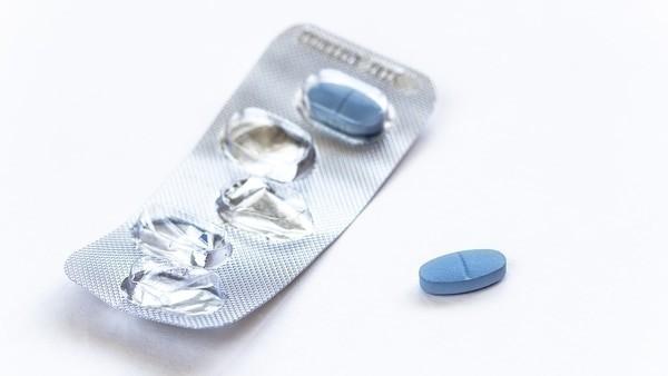 La disfunción eréctil (DE) es la incapacidad repetida de lograr o mantener una erección La disfunción eréctil (DE) es la incapacidad repetida de lograr o mantener una erección