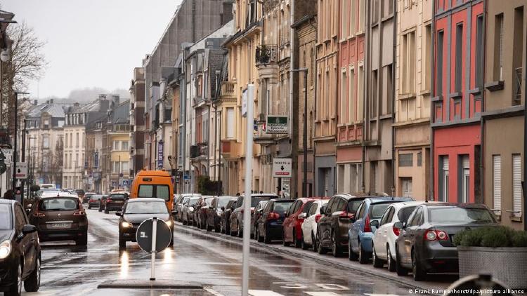 Calles de Luxemburgo transporte público gratuito Se espera que menos personas en Luxemburgo viajen en automóviles.