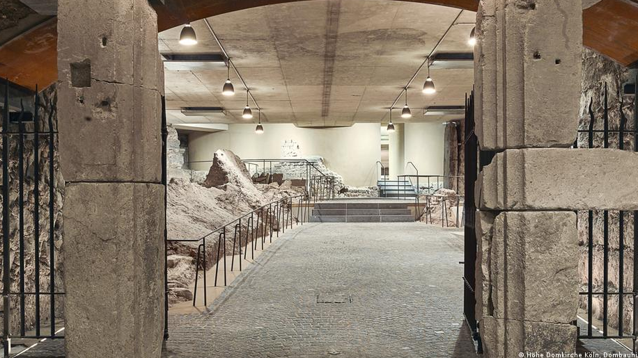 67999888_1004 67999888_1004