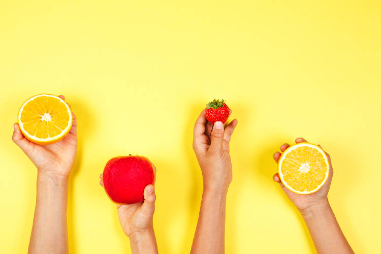 manos frutas manos frutas