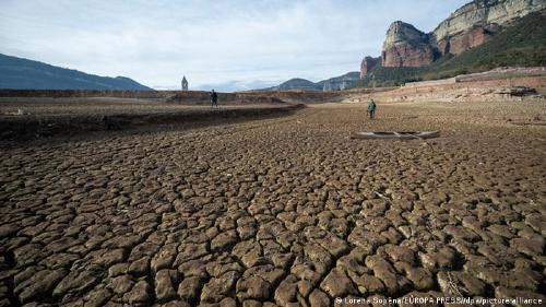 68145360_303 68145360_303