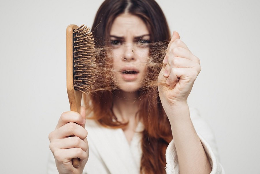 pérdida de cabello mujer ¿Qué significa y cómo decodificar la caída del cabello?