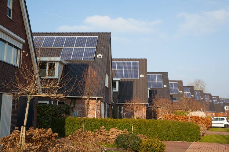 Casas con paneles solares