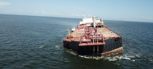 Un buque se hunde en el Caribe con más de un millón de barriles de petróleo
