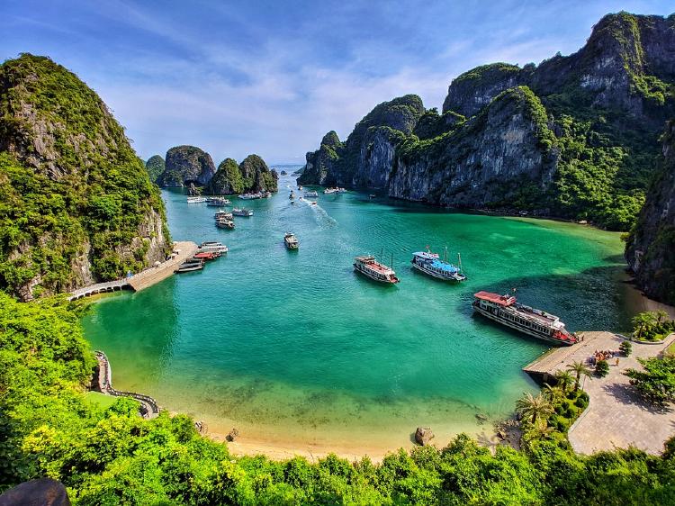 Bahía de Halong Bahía de Halong