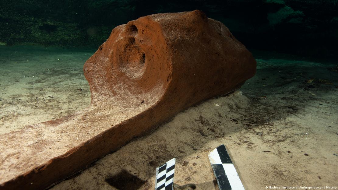 66239885_906 66239885_906