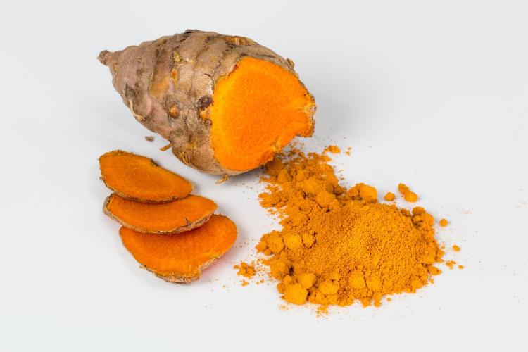 curcuma Cúrcuma para bajar la menstruación