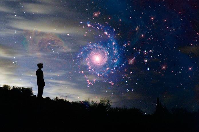 El universo tiene alrededor de 10 mil millones o 1010 años El universo tiene alrededor de 10 mil millones o 1010 años