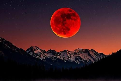luna roja El 3 de marzo de 2026, un eclipse lunar total hará que la Luna adopte un tono rojizo intenso. Un fenómeno natural que invita a mirar el cielo y reconectar con los ciclos del universo. (Imagen: Pinterest)