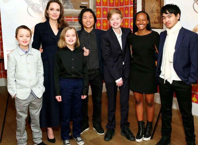 angelina jolie familia2